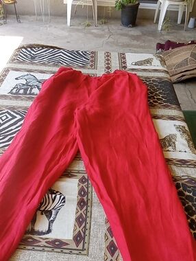 RED DKNY LINEN PANTS